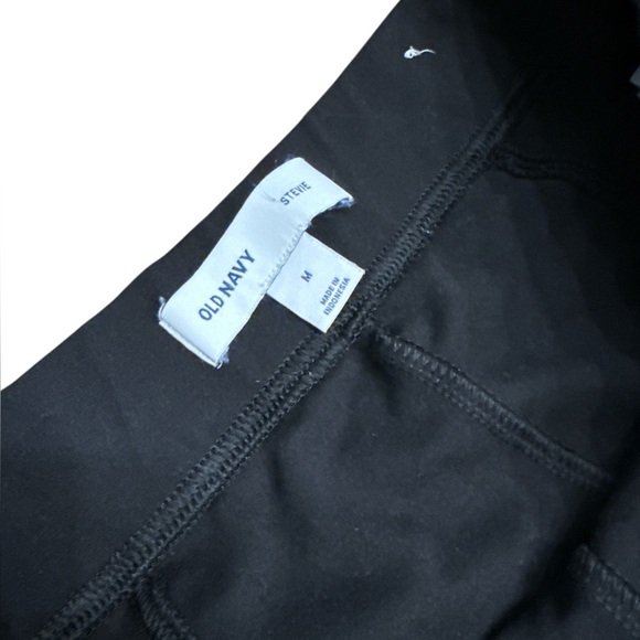 Old Navy Black Leggings - Picture 4 of 6